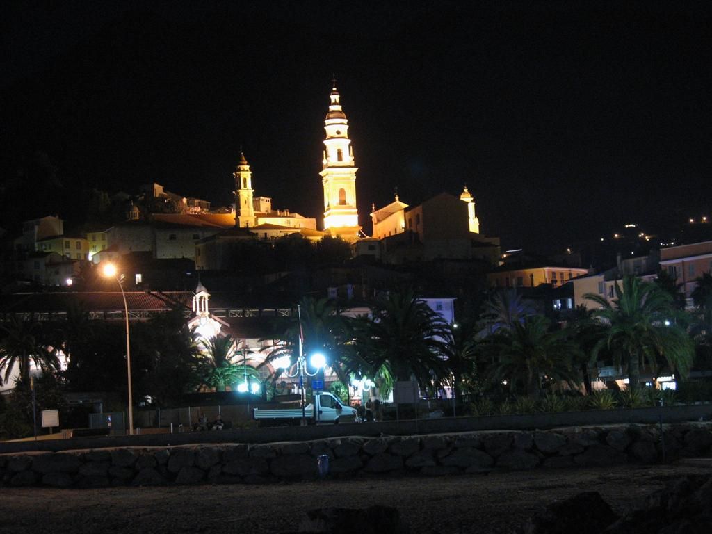 Noční Menton