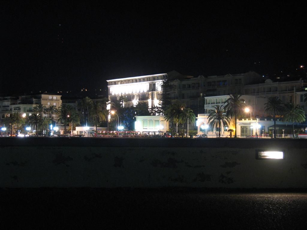 Noční Menton