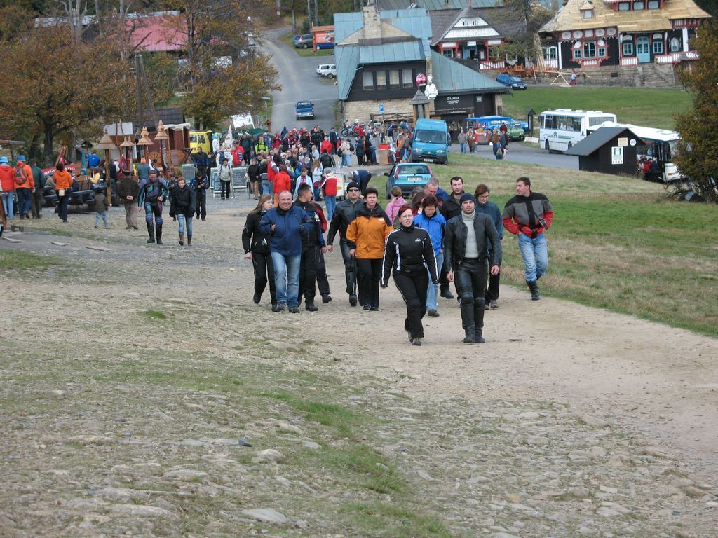 VI. XJ sraz