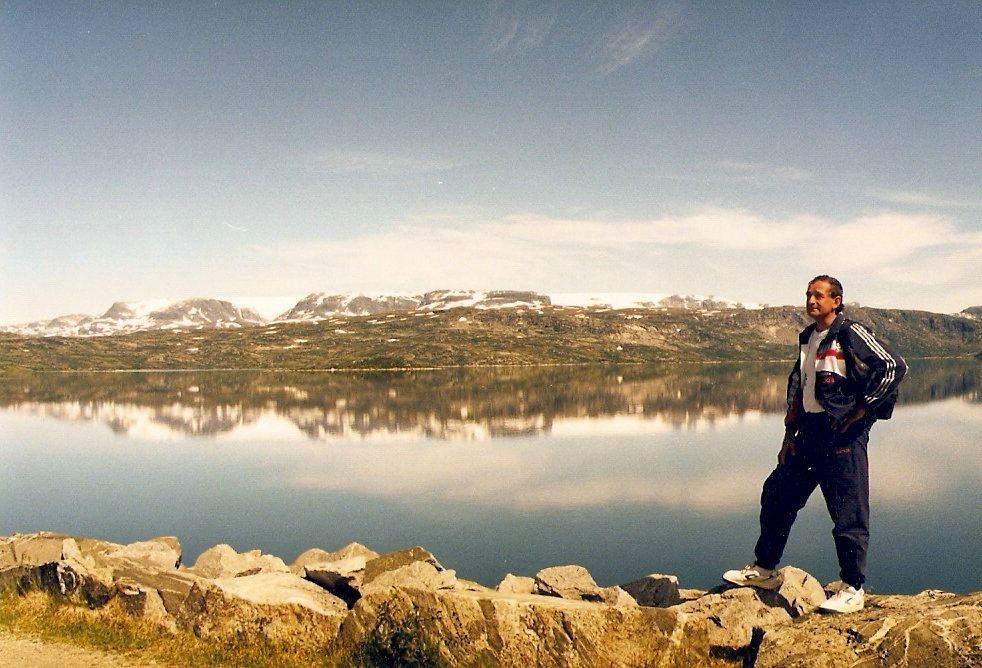 Vysokohorská vodní nádrž na Hardangerviddě