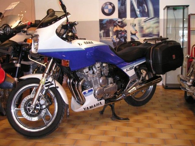 XJ900F