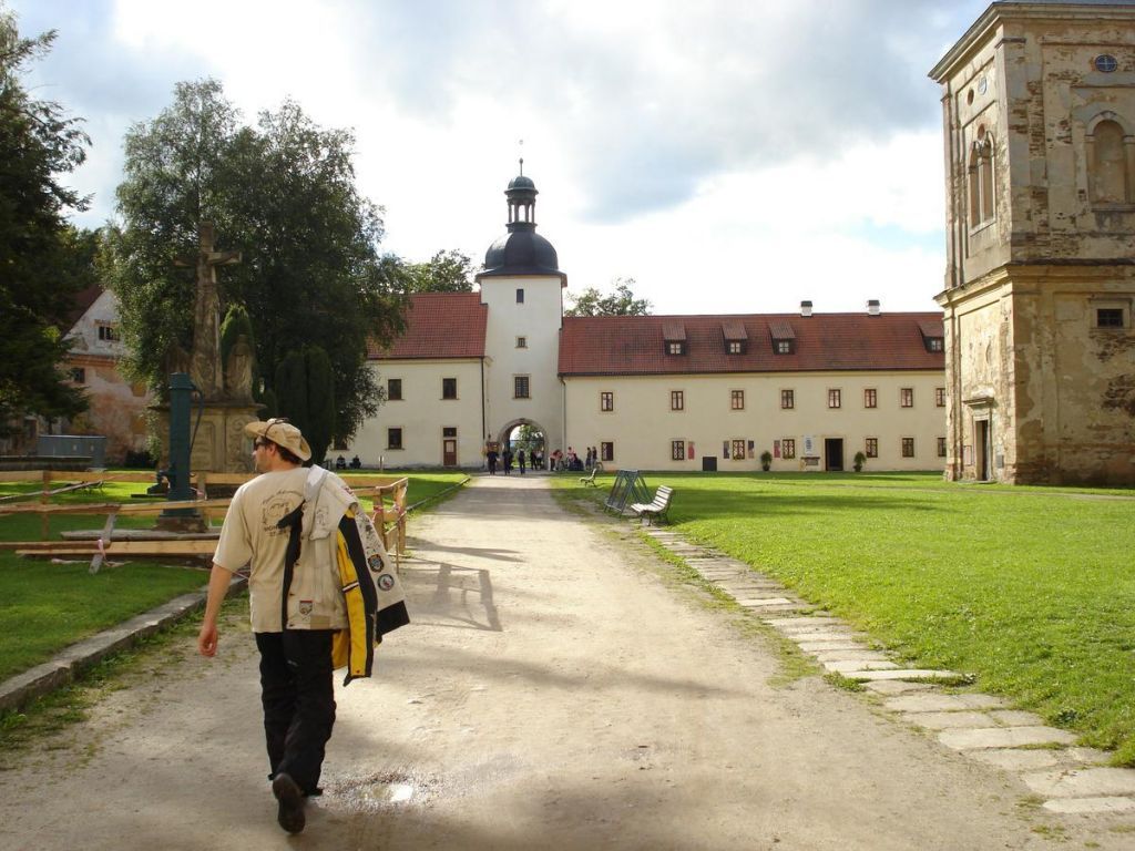 XIV. XJ sraz (41)