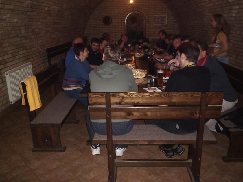 sobotní večer ve sklípku