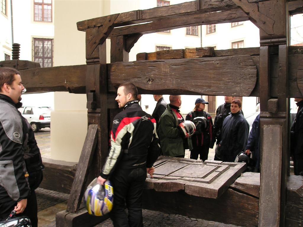 Starý lis na víno...