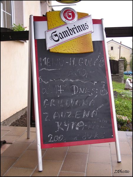 věděli jak na nás